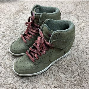 Nike sky dunk high tops